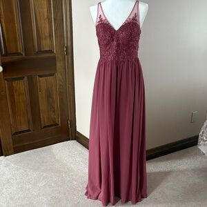 Elegant Burgundy Lace Evening Gown